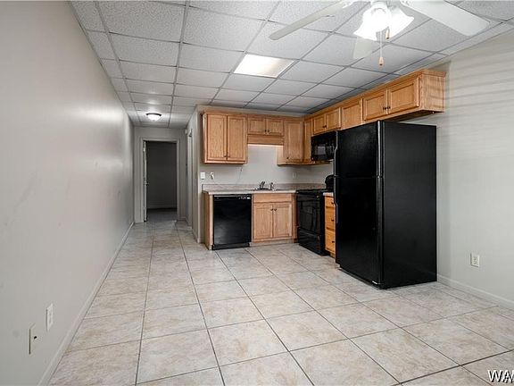 3rd image of 1212 12th St #21