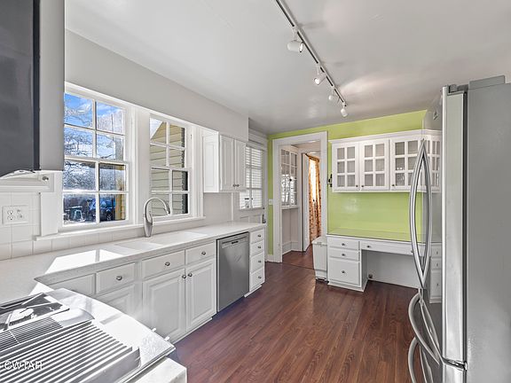 14th image of 3 Northwood Ave
