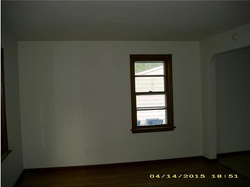 2nd image of 9502 Echo Ln