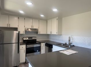 3380 Bullock Ln APT E, San Luis Obispo, CA 93401