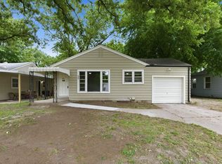 3005 E Southfork Ct, Wichita, KS 67216