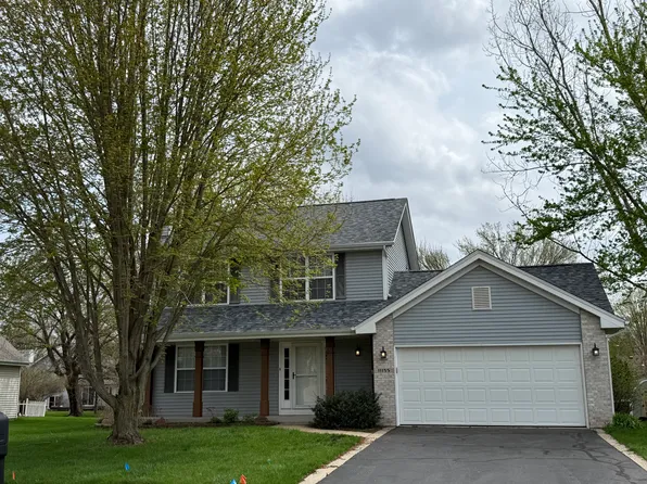 11155 Downing Ln, Roscoe, IL 61073