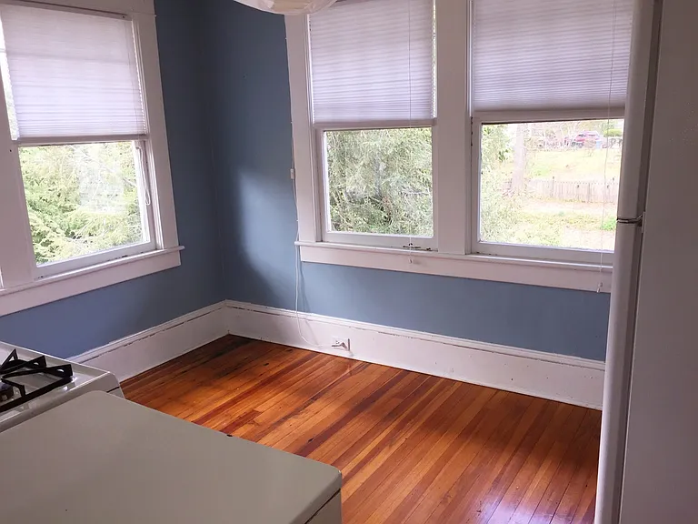 218 Tate St #2 — Photo 4