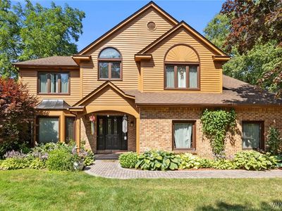 5230 S Freeman Rd, Orchard Park, NY, 14127