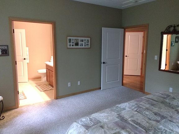 4th image of 18761 Viking Way NW
