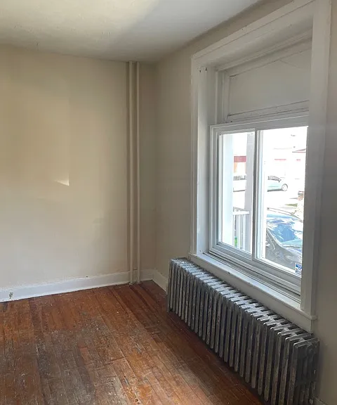 203 W Walnut St — Photo 7