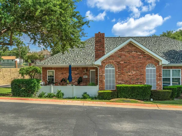 2317 Jennifer Ln, Bedford, TX 76021