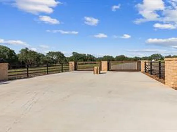 7 Rifle Rdg, Burnet, TX 78611