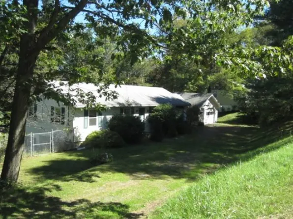 84 Marshall Ave, White River Junction, VT 05001