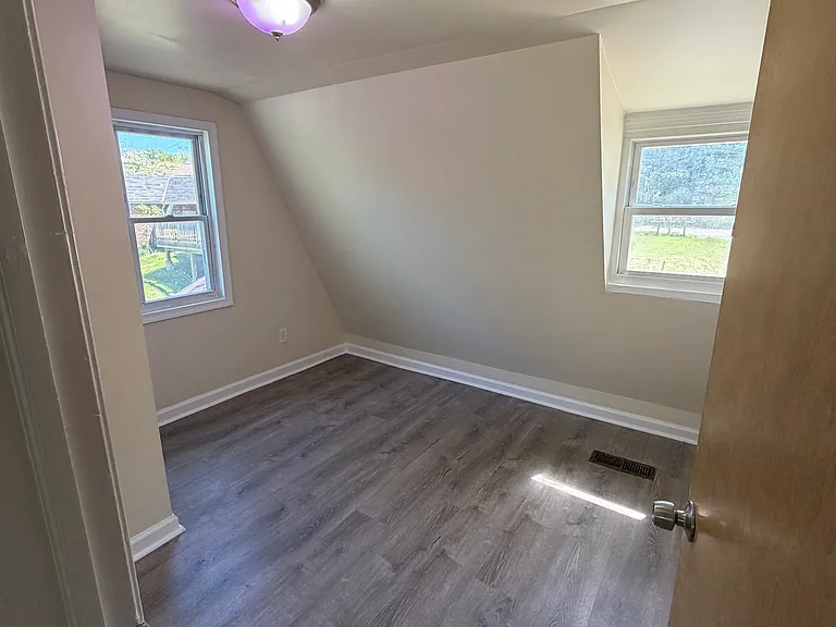 1061 Front St #1 — Photo 6