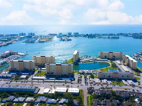 4725 Cove Cir APT 207, Saint Petersburg, FL 33708