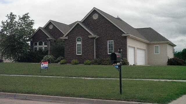 1st image of 3007 NE Trilein Dr