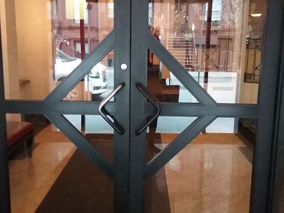 2nd image of 221 E 50th St APT 6C
