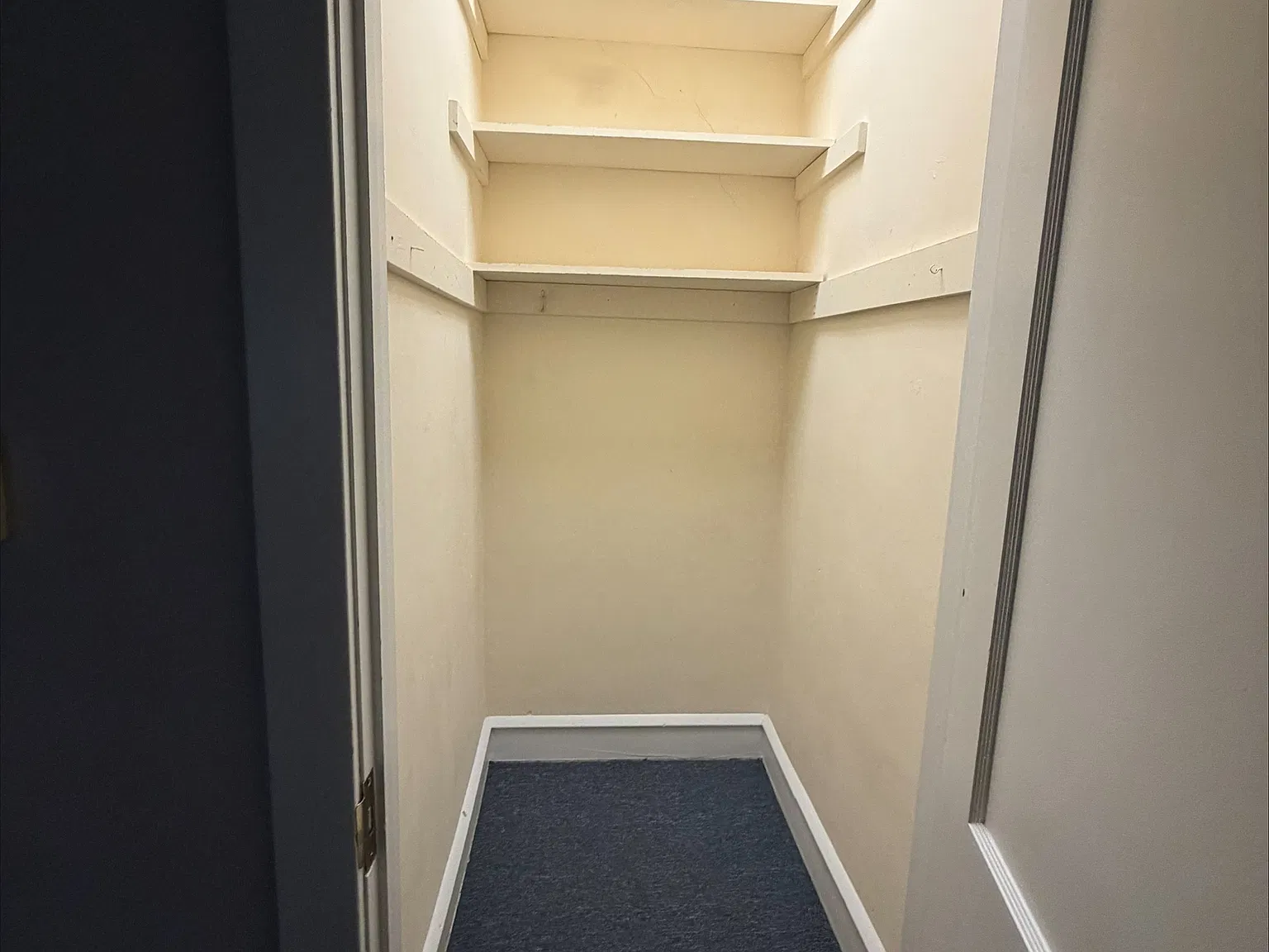 3 bed, 1200 sqft, $1,950 — Photo 4