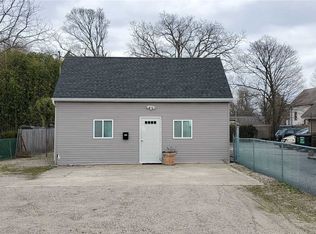 117 5th Ave, Bay Shore, NY 11706