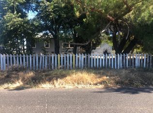 6851 Leedom Rd, Hughson, CA 95326