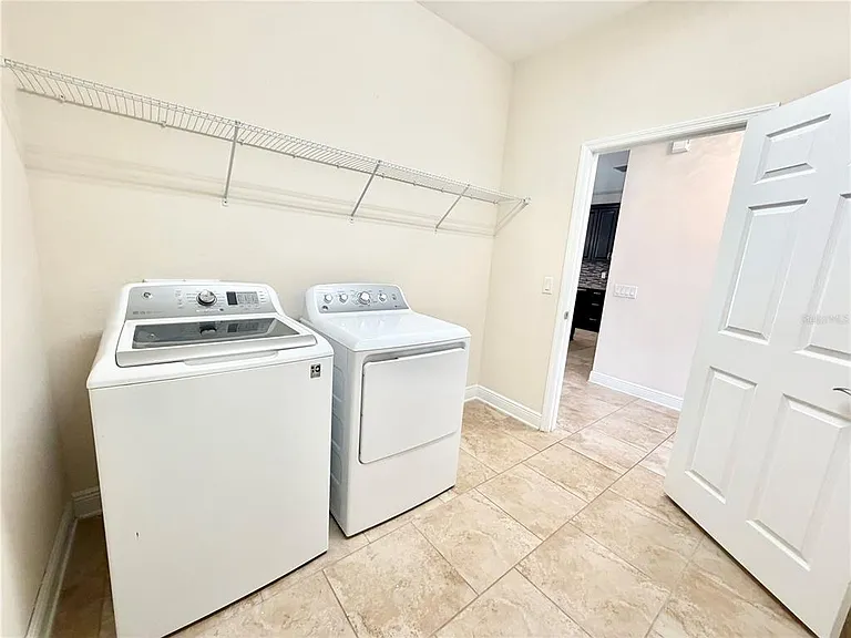 19522 Whispering Brook Dr — Photo 39