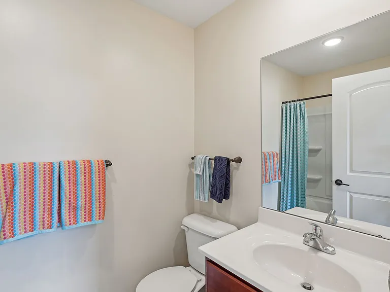 Nicholas Place Apartments — Photo 39