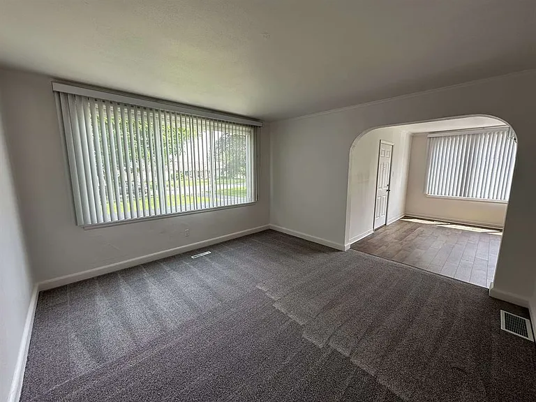 683 Budlong St #1 — Photo 10