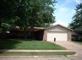 313 Bowling Green Cir, Lewisville, TX 75067