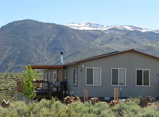 652 E Mono Lake Dr, Lee Vining, CA 93541