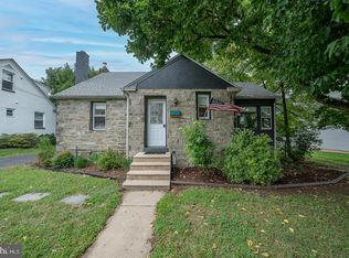 6714 Pechin St, Philadelphia, PA 19128