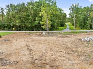 3075 Poe Rd, Soddy Daisy, TN 37379