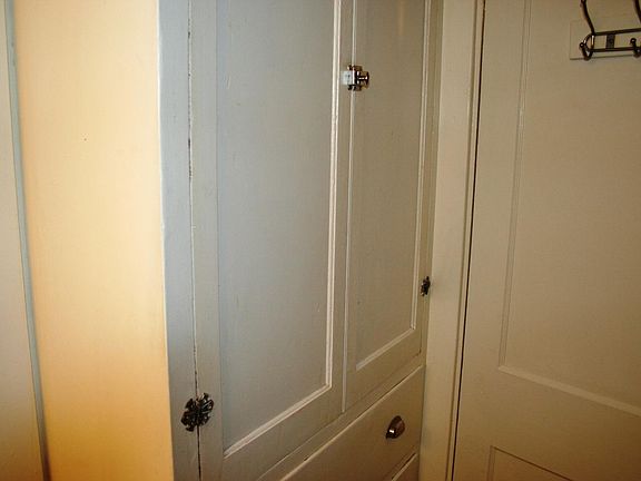 4th image of 810 E 12th Ave APT 7
