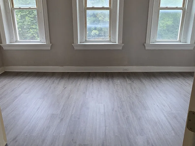 1513 Edmondson Ave #3 — Photo 2