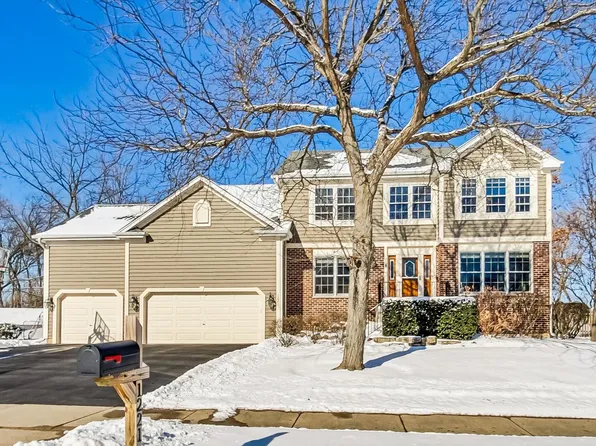 1221 Rodgers Ct, Lake Zurich, IL 60047