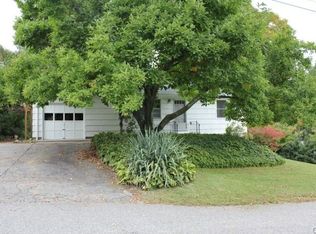 8 Goodhill Rd, New Milford, CT 06776