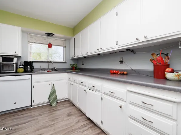 11614 N HAGEN Drive, Sun City, AZ 85351