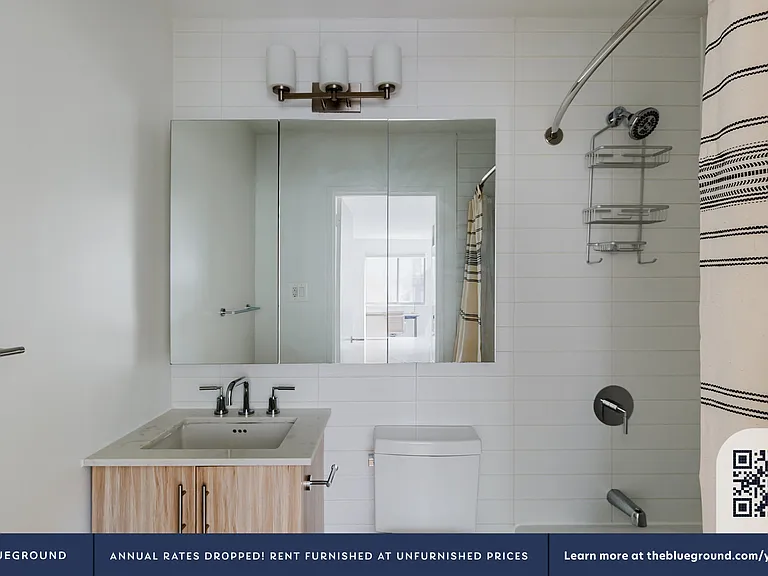 309 W 30th St #7D — Photo 12