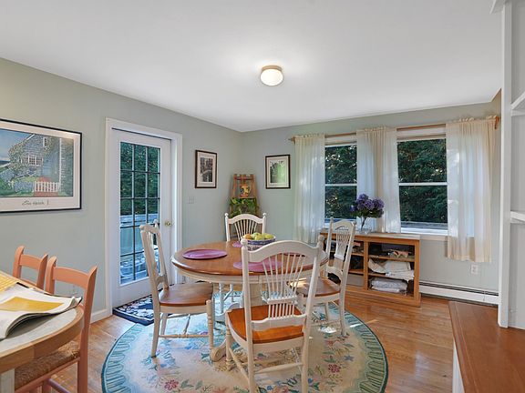 4th image of 22 Old Lighthouse Rd