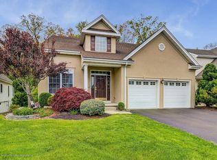 5 Yates Rd, Manalapan, NJ 07726