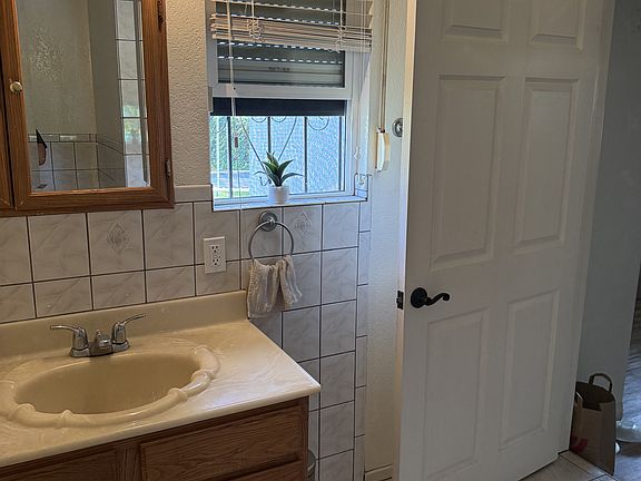 4th image of 11520 Barman Ave