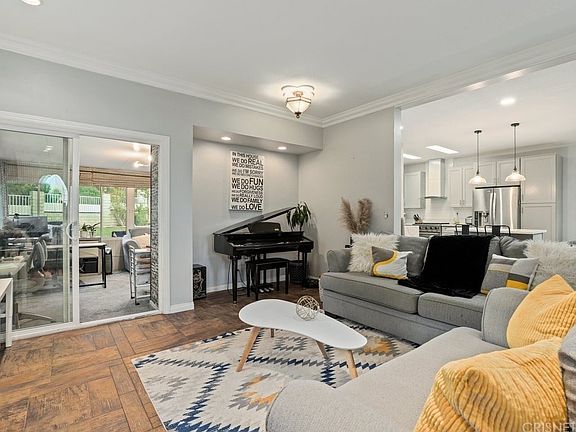 3rd image of 29632 Parkglen Pl
