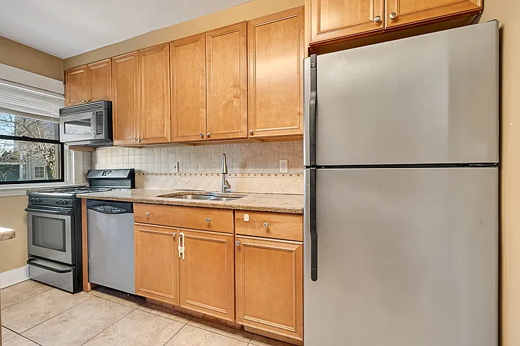 1001 Norwood Ave #4 — Photo 7