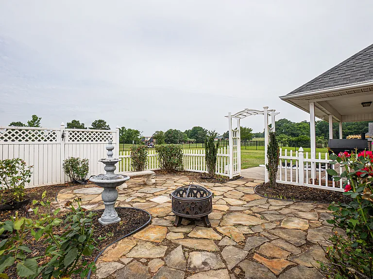 1830 Barnwell Dr — Photo 21