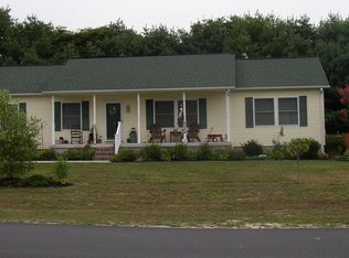 3 Country Ln, Lewes, DE 19958
