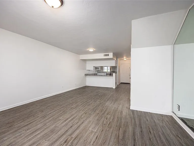 4411 SW 34th St #908 — Photo 12