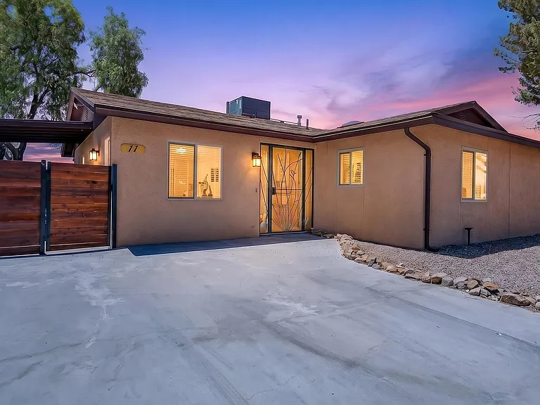 11 W Forrest Feezor St — Photo 1
