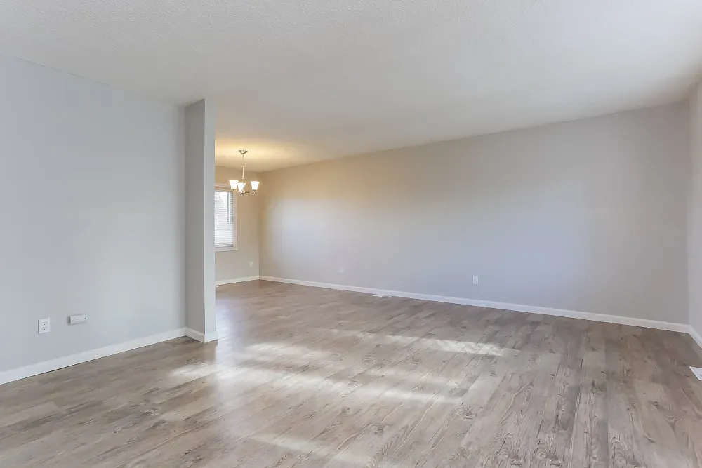 4 bed, 2.5 bath, 1899 sqft, $2,779 — Photo 3