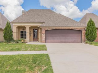 109 Crenshaw Dr, Lafayette, LA 70508