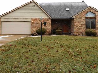 1011 Abbey Place Blvd, Fort Wayne, IN 46804