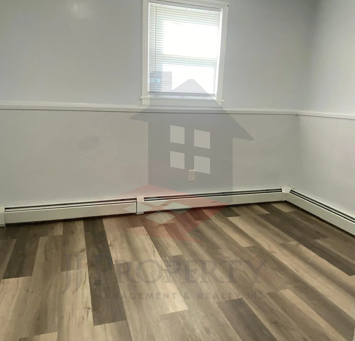 2 bed, $1,600 — Photo 2