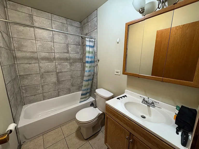 6213 W Belmont Ave #2 — Photo 8