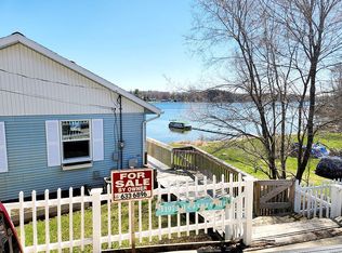 11972 Leasure Dr NE, Sparta, MI 49345