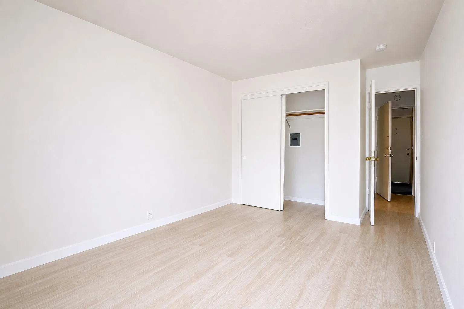 1 bed, 750 sqft, $2,395 — Photo 2