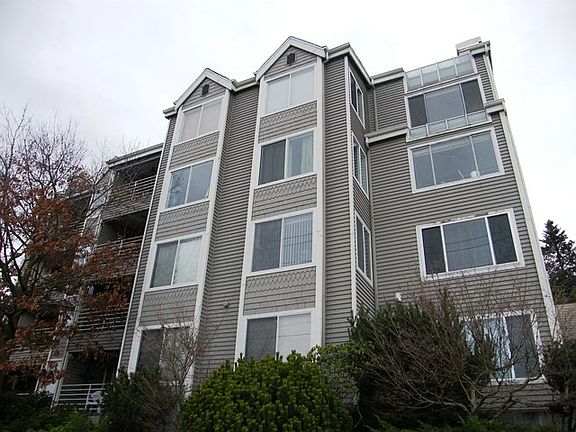 2nd image of 2572 14th Ave W APT 103